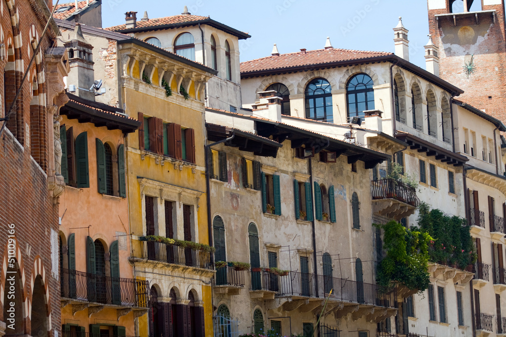 Houses In Verona