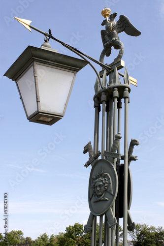Lanterns on Ioanovskom to the bridge