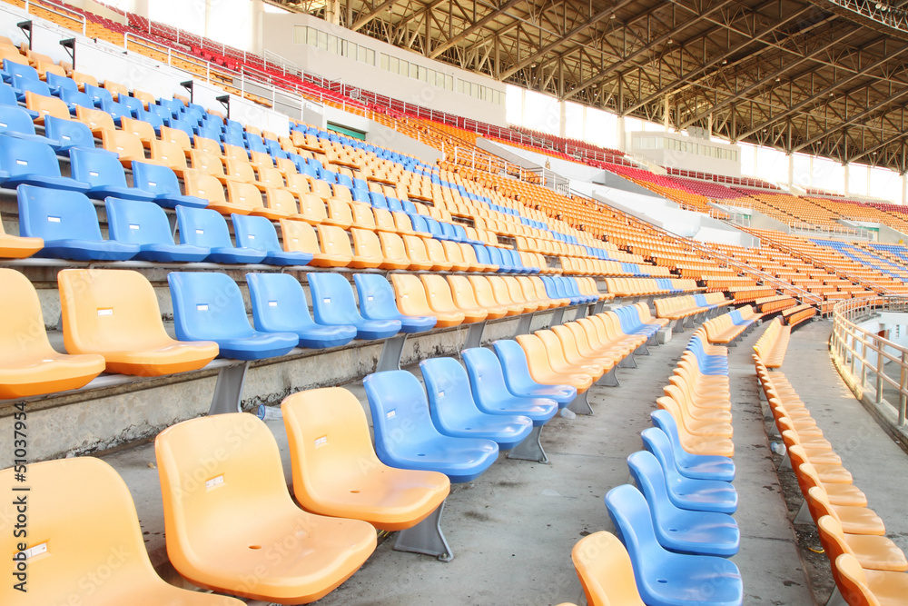 Obraz premium siedzenia na stadionie sportowym