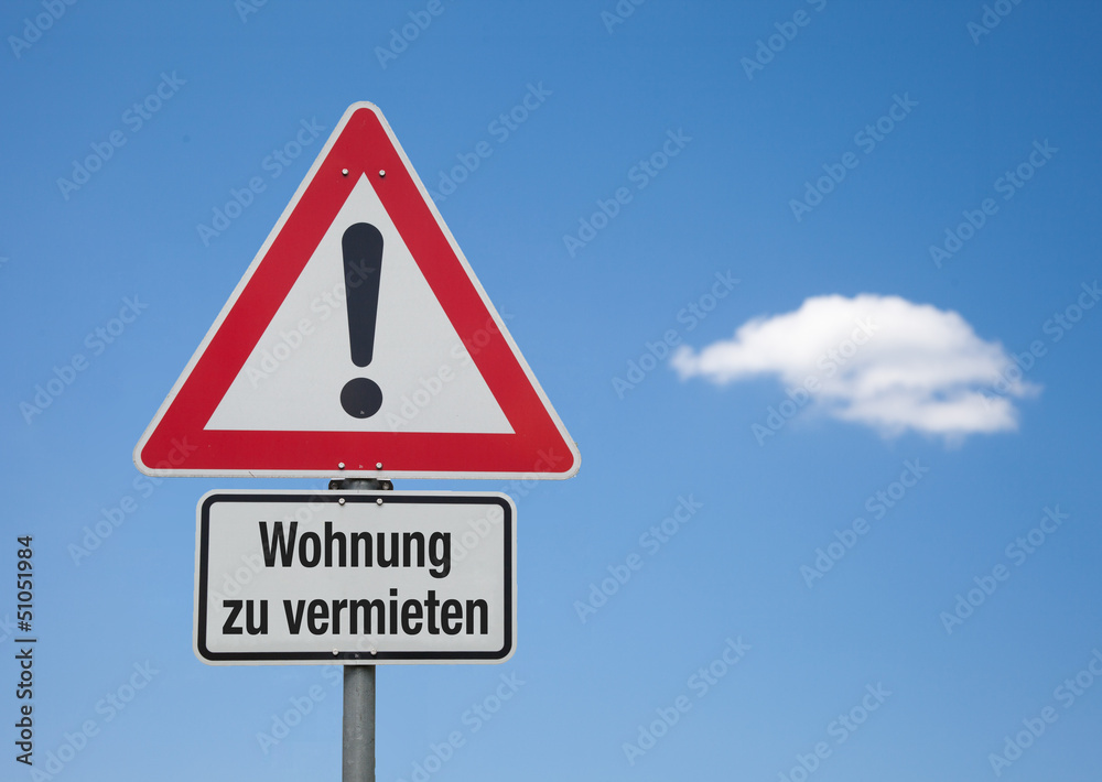 Achtung Schild mit Wolke WOHNUNG ZU VERMIETEN Achtung Schild mit Wolke WOHNUNG ZU VERMIETEN