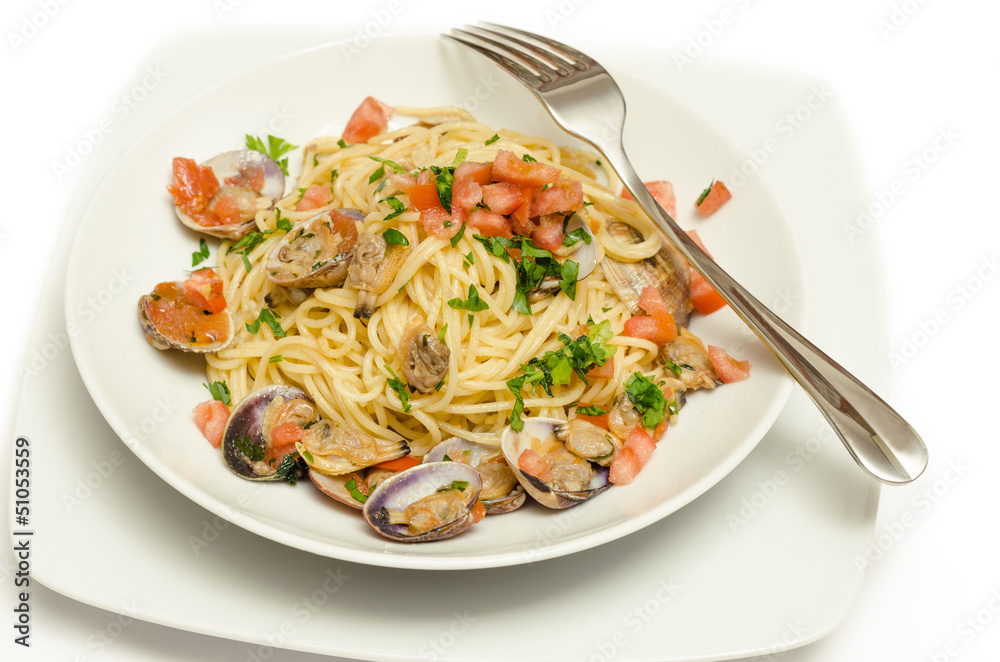 Spaghetti vongole e pomodoro fresco