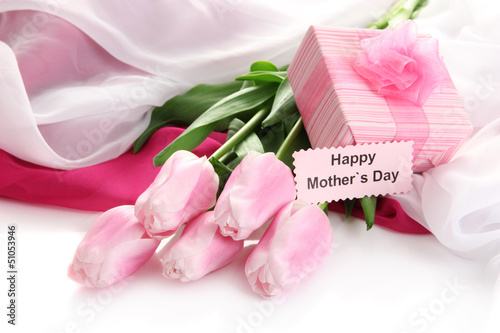 Fototapeta Naklejka Na Ścianę i Meble -  Bouquet of pink tulips and gift