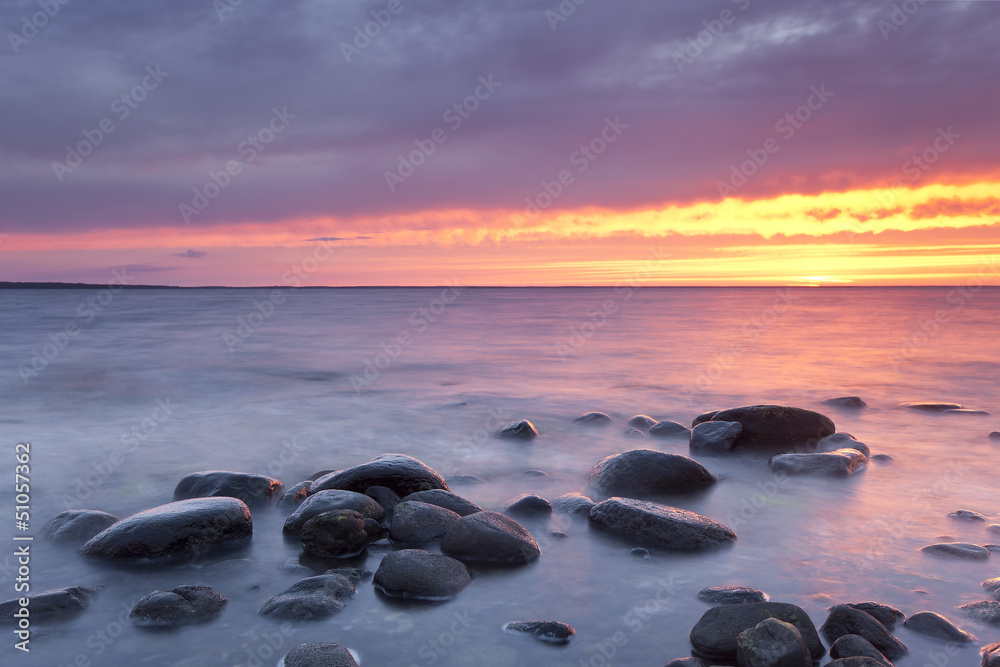 Obraz premium Twilight ocean scene, coastline of Sweden