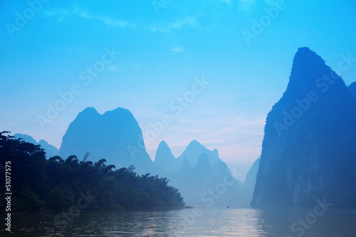 Blue Mt - Karst mountains at Li river near Yangshuo, Guangxi pro