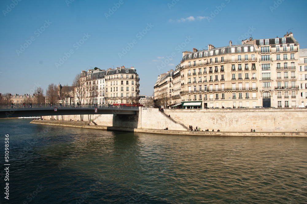 quai de Seine à Paris