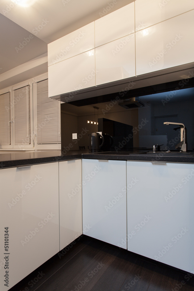 Minimalist apartment - kitchen counter top Minimalist apartment - kitchen counter top