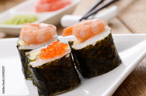 Mixed sushi set