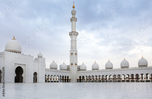 White Sheikh Zayed mosque at Abu-Dhabi, UAE