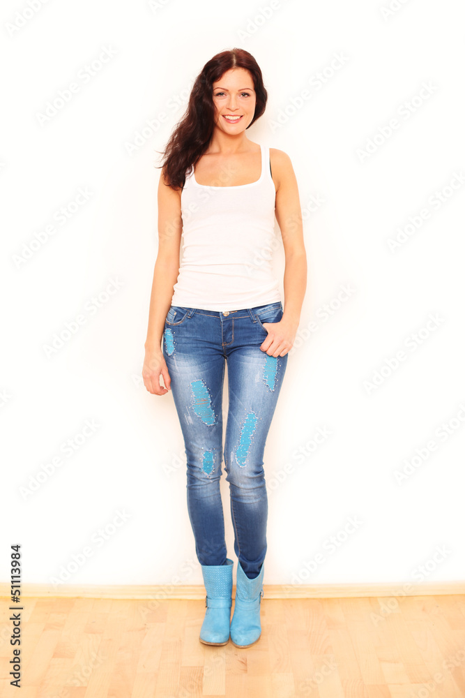 © Peter Atkins - modische junge Frau