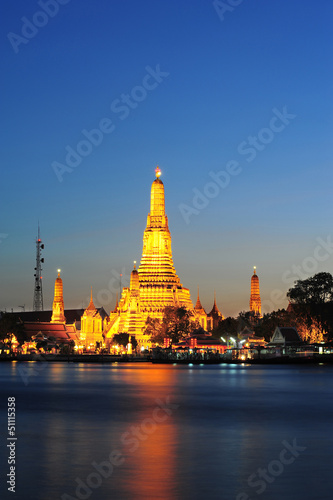 wat arun temple bangkok thailand