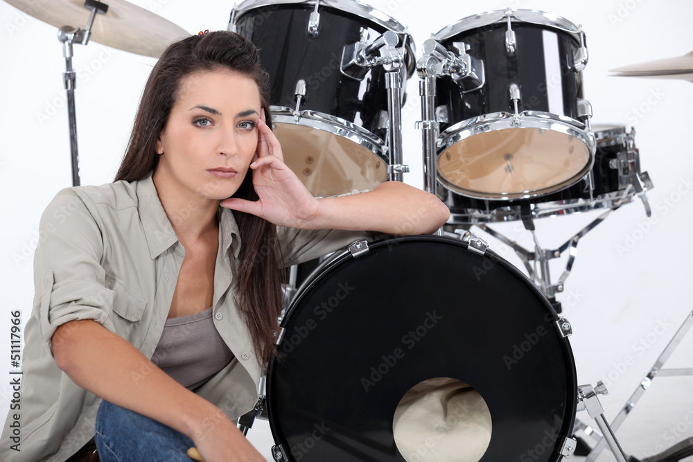 Fototapeta premium Sultry female drummer