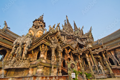 Sanctuary of truth in Chonburi province of Thailand © Photo Gallery