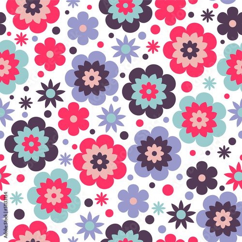 Beautiful seamless pattern with flowers