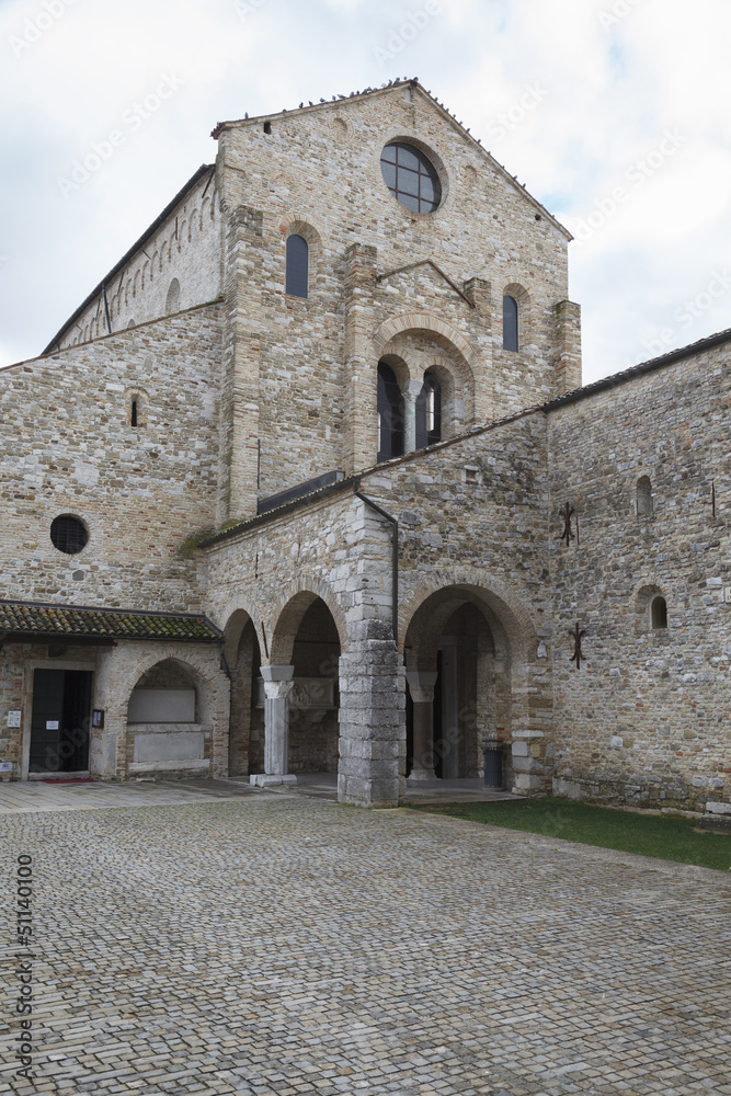 Ingresso esterno, Basilica di Aquileia