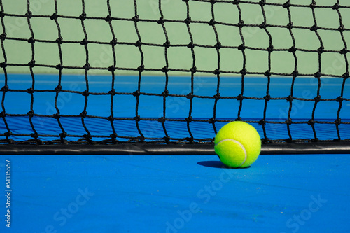 Tennis ball © sutichak