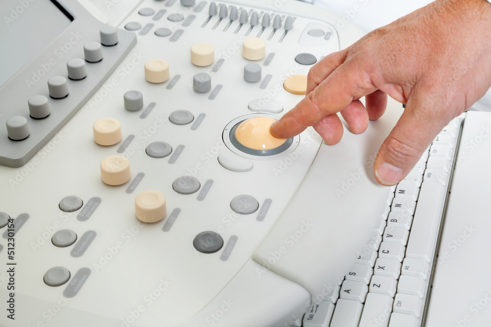 Hand Operating Ultrasound Machine Hand Operating Ultrasound Machine