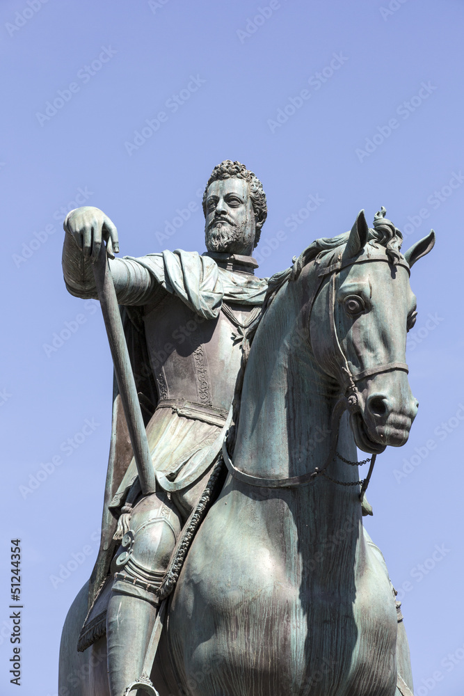 Ferdinando I de' Medici Bronze Statue in Firenze, Italy Ferdinando I de' Medici Bronze Statue in Firenze, Italy