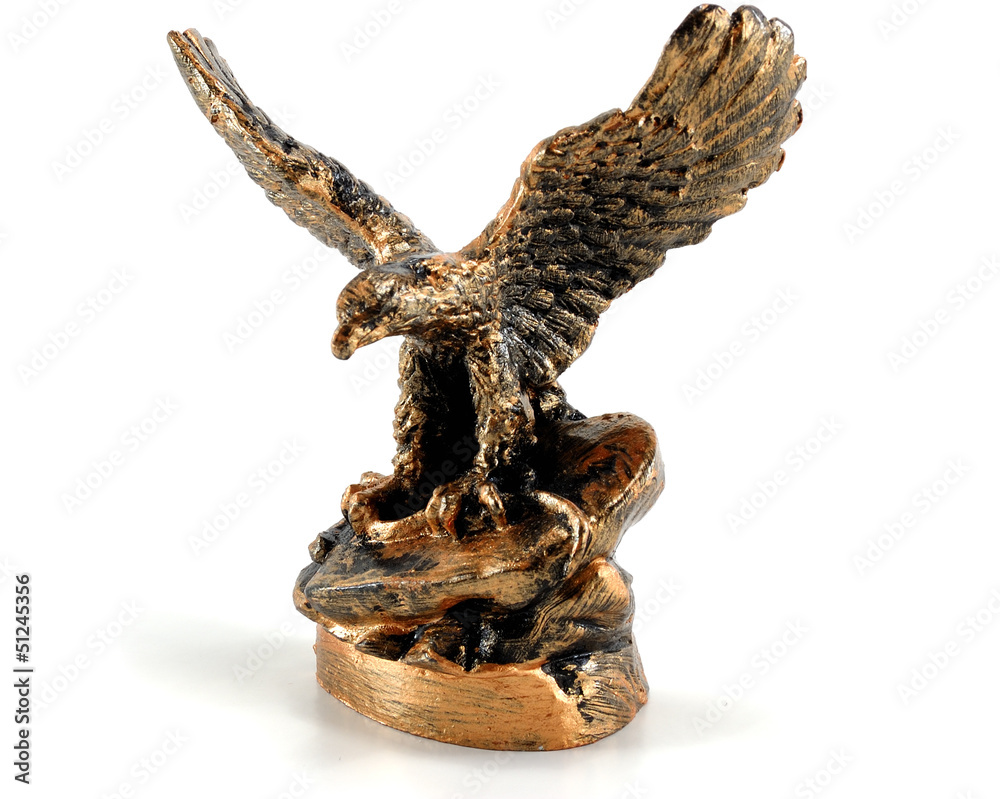Fototapeta premium mountain eagle statue