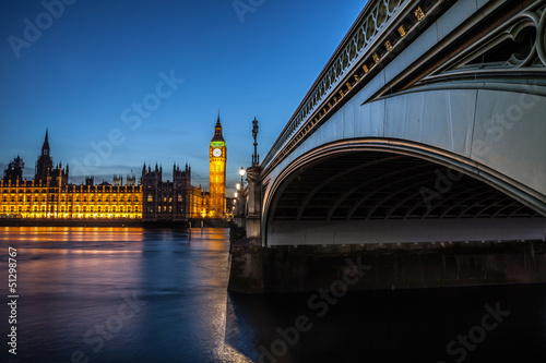 Big Ben and House of Parliament at Night  London  United Kingdom