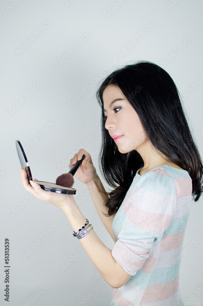 Naklejka premium Asian woman make up