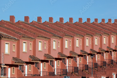 Valokuva Row of red residential houses in a urbanization in Spain