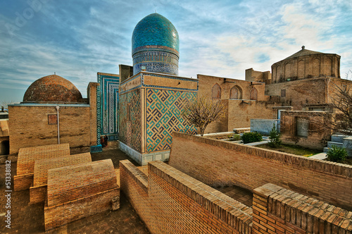 schöne Sher-Dor-Madrasa in Samarkand photo