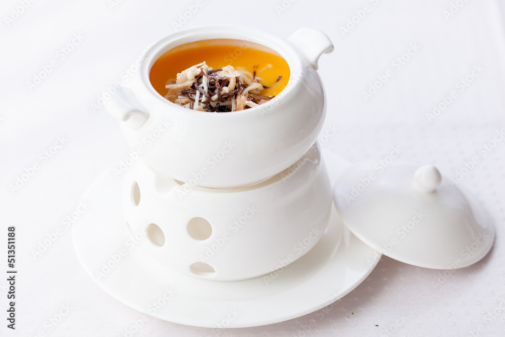 Chinese Cuisine: Mushroom & Ginseng Soup Chinese Cuisine: Mushroom & Ginseng Soup