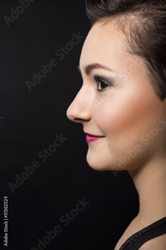 portrait einer jungen sportlichen frau