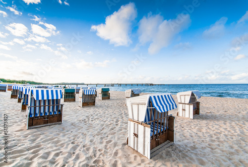 Strandkörbe an der Ostseeküste, Urlaub in Deutschland © mahey