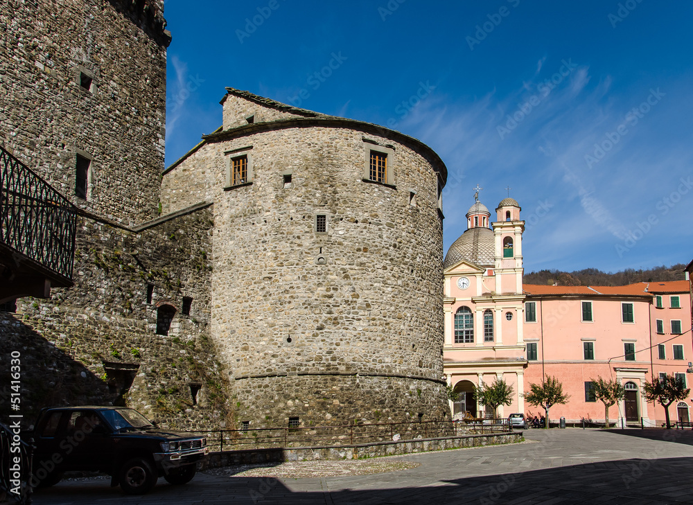 Varese Ligure,borgo rotondo