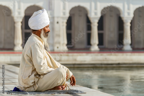 Sikh in a obliteration prayer photo