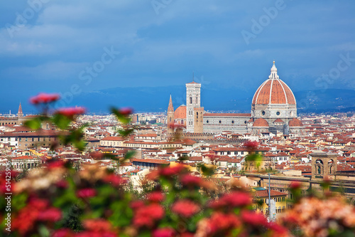 Vistas de la ciudad de Florencia, Italia photo