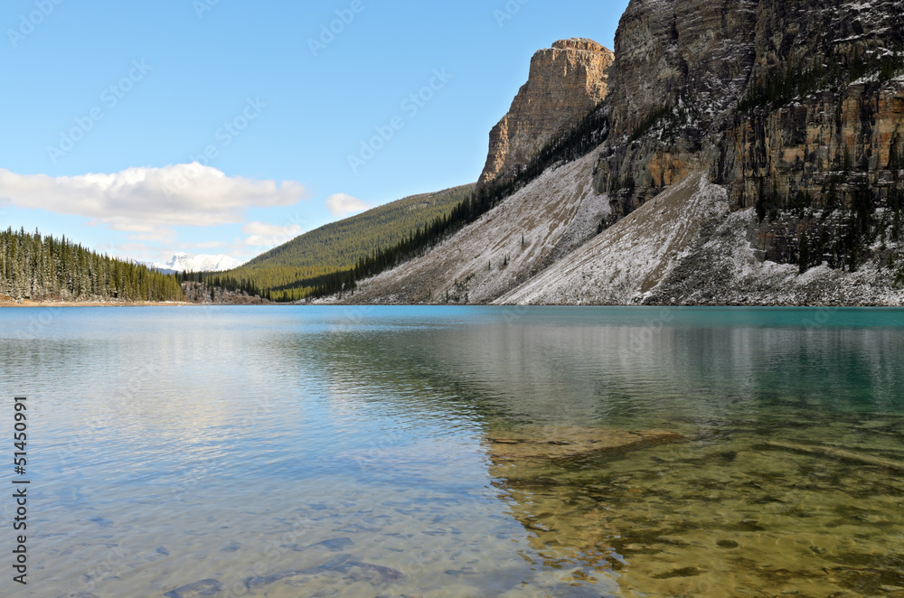 Fototapeta premium Moraine Lake