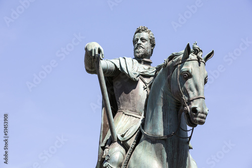 Ferdinando I de' Medici Bronze Statue in Firenze, Italy © İhsan Gerçelman