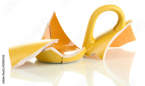 Obraz na płótnie Yellow broken cup isolated on white