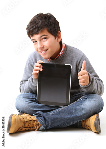 Junge mit IPad