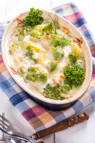 Kartoffelgratin mit Romanesco