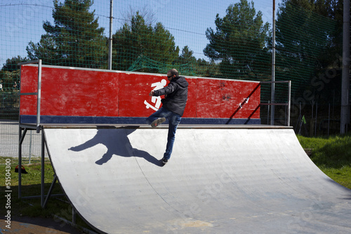Bilde på lerret Man fantasize skateboarding
