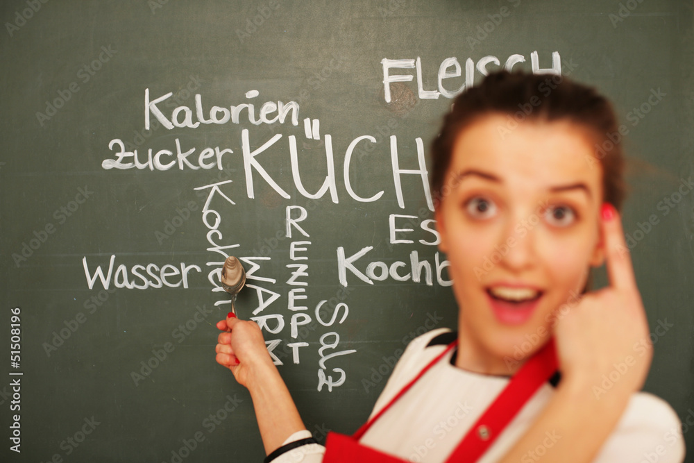 junges Mädchen beim Kochen junges Mädchen beim Kochen