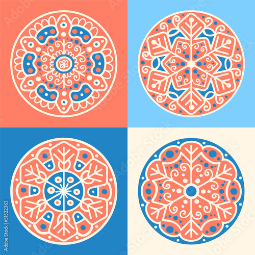 Set of four decorative patterned, round elements