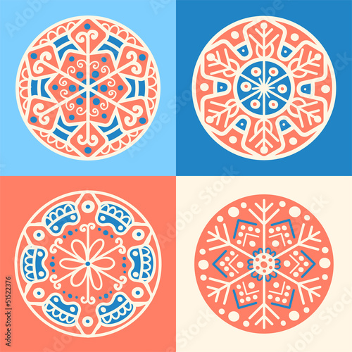 Set of four decorative round elements