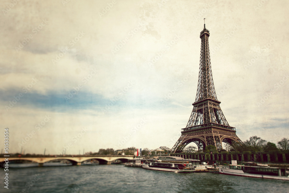 Vue vintage de la Tour Eiffel - Paris - France