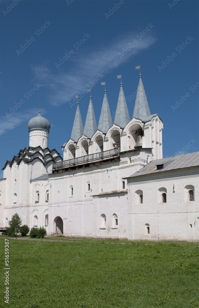 The belfry of the Theotokos of Tikhvin Uspensky monastery