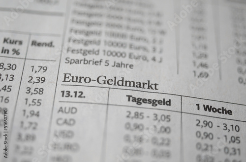 Euro-Geldmarkt Zeitung Nahaufnahme photo