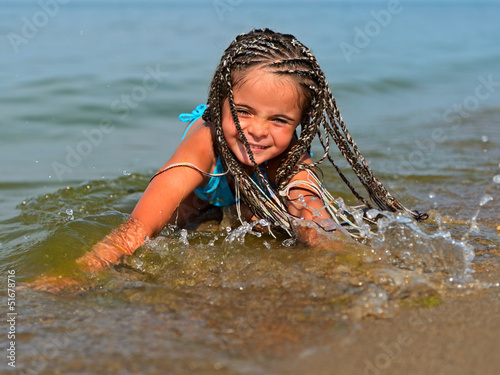 Fototapeta Naklejka Na Ścianę i Meble -  Girl on the Sea