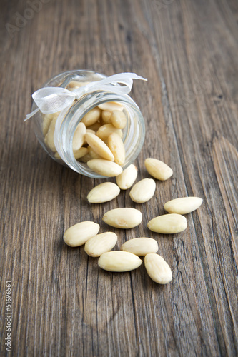 Almonds - Mandorle sgusciate