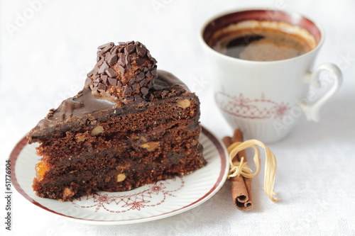 Chocolate cake with walnuts