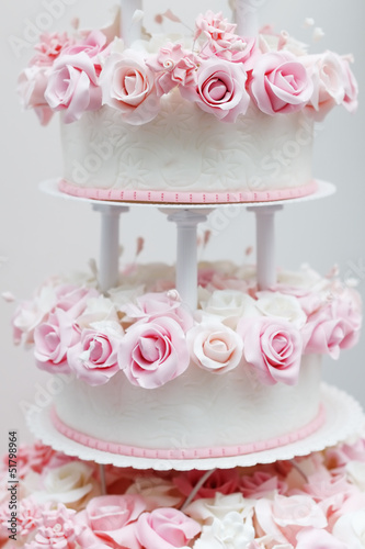 Delicious white wedding cake