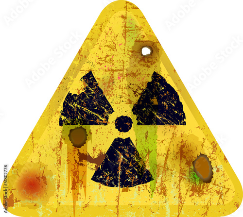 Strahlungswarnung, Schild, verrostet und verrottet, Symbolbild,V photo