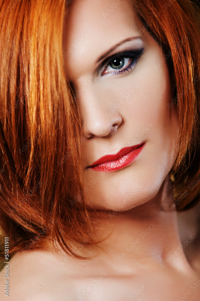 Obraz premium Woman beautiful face with perfect makeup